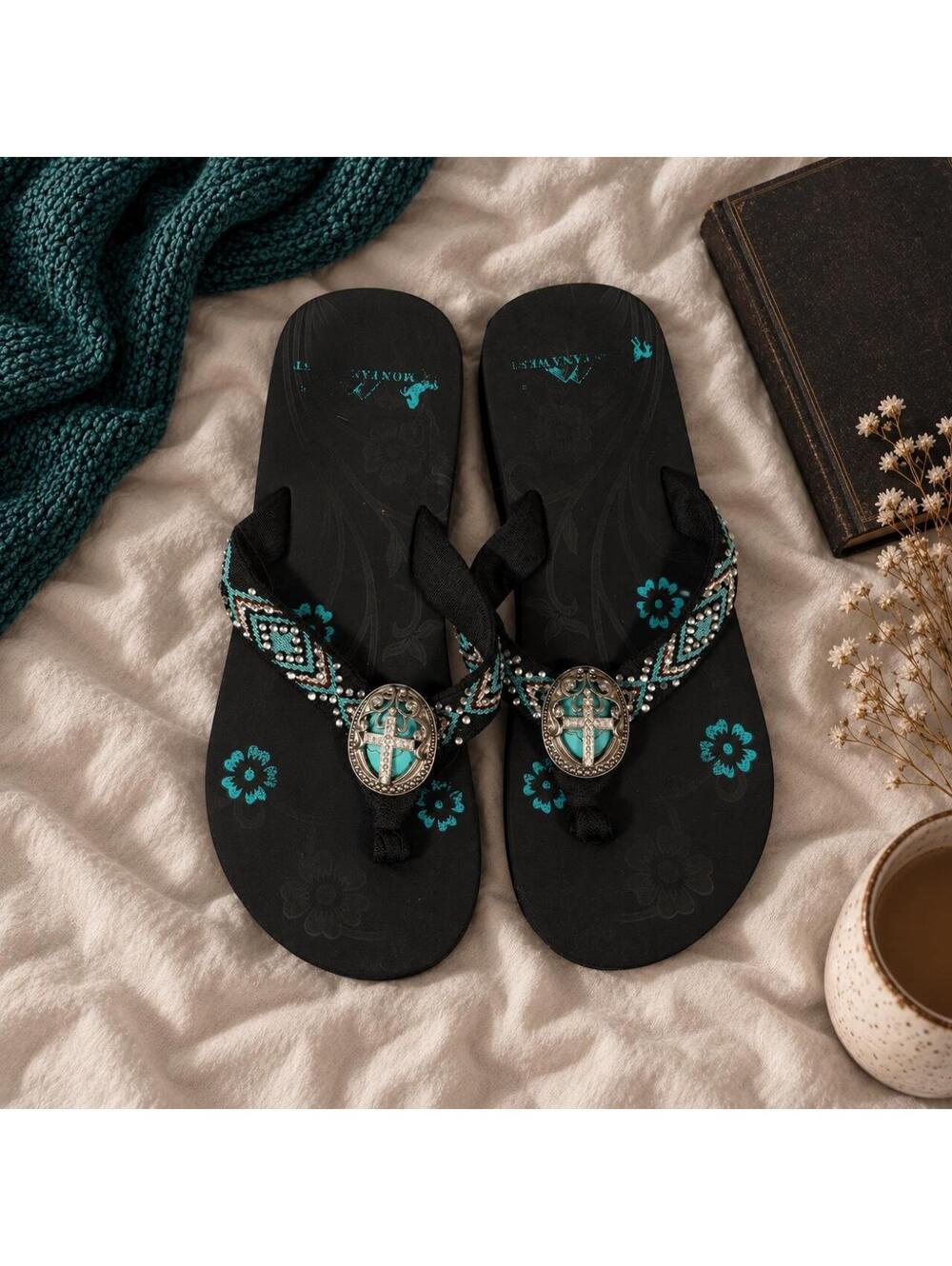 MONTANA WEST Y2K WESTERN TURQUOISE CROSS RHINESTONE FLIP FLOPS BLACK